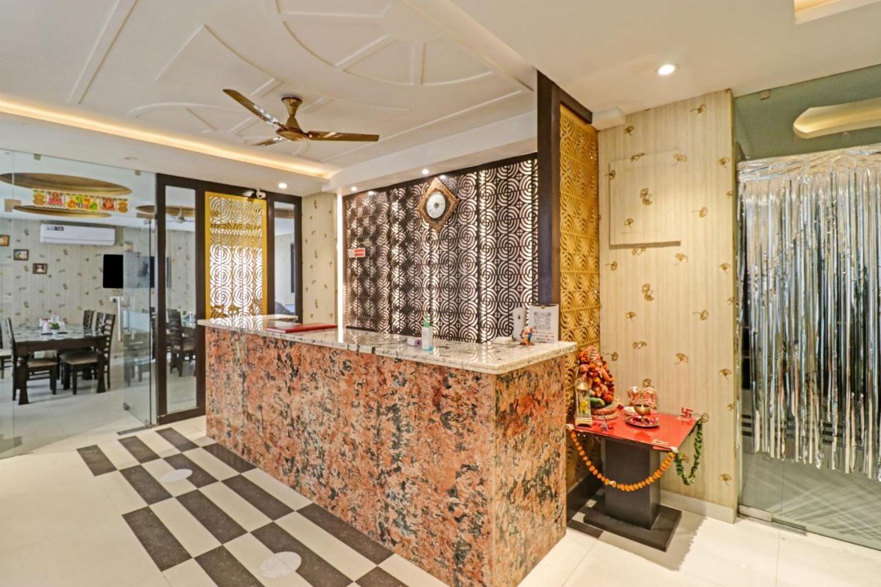 Oyo 23368 Boutique Hotel Paragon Neu-Delhi Exterior foto